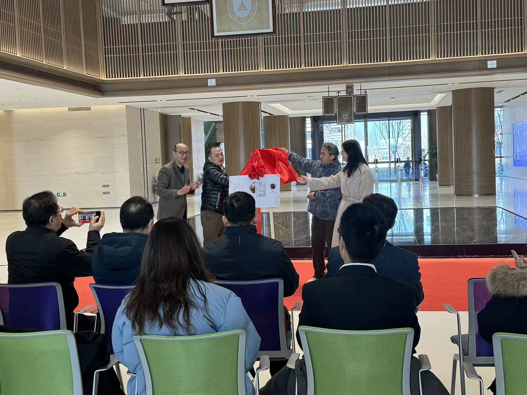 a458b5e19dd8fbd3ff7b2fda1fc2e17a